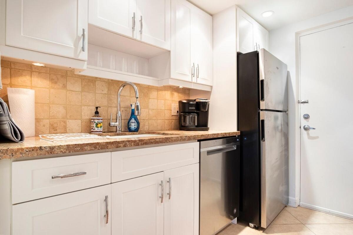 The Blue Octopus - 1br King Bed Apartment